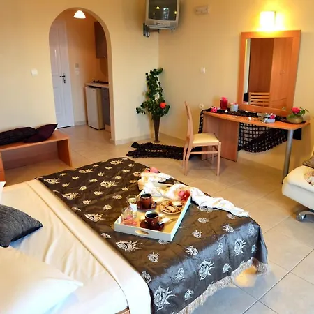 Belussi & 4* Psarou (Zakynthos)