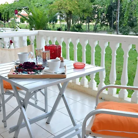 Belussi & Hotel Psarou (Zakynthos)