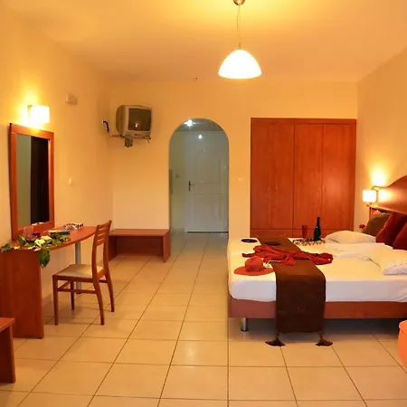 Belussi & Psarou (Zakynthos)