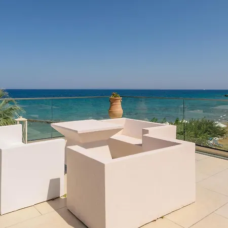 Belussi & 4* Psarou (Zakynthos)