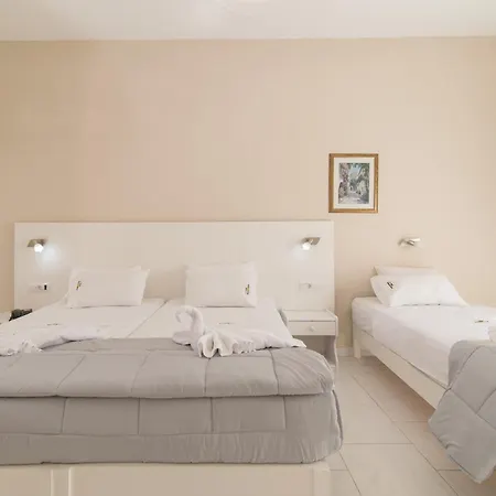 Belussi Hotel&suites Psarou (Zakynthos)