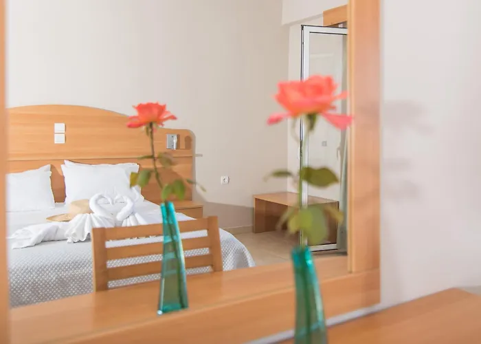 Отель Belussi & Psarou (Zakynthos)