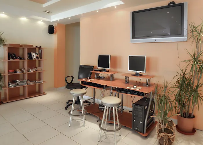 Отель Belussi & 4*