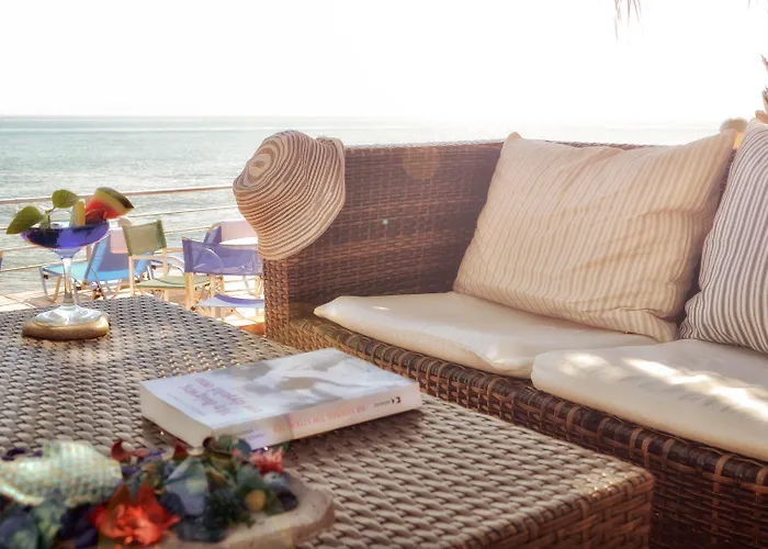 Belussi & Отель Psarou (Zakynthos)